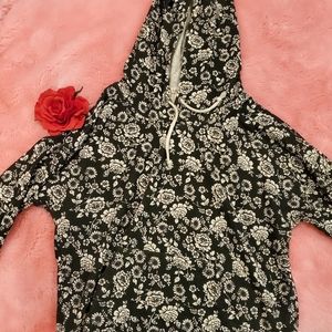 Floral pullover